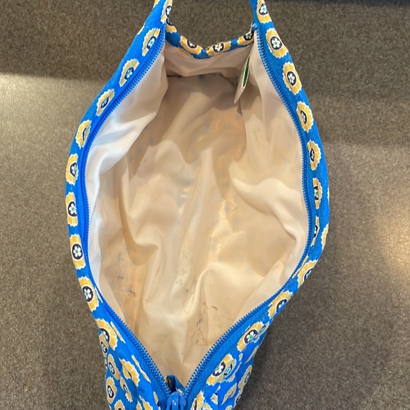 Vera Bradley small makeup/cosmetic/toiletry bag - Picture 4 of 10